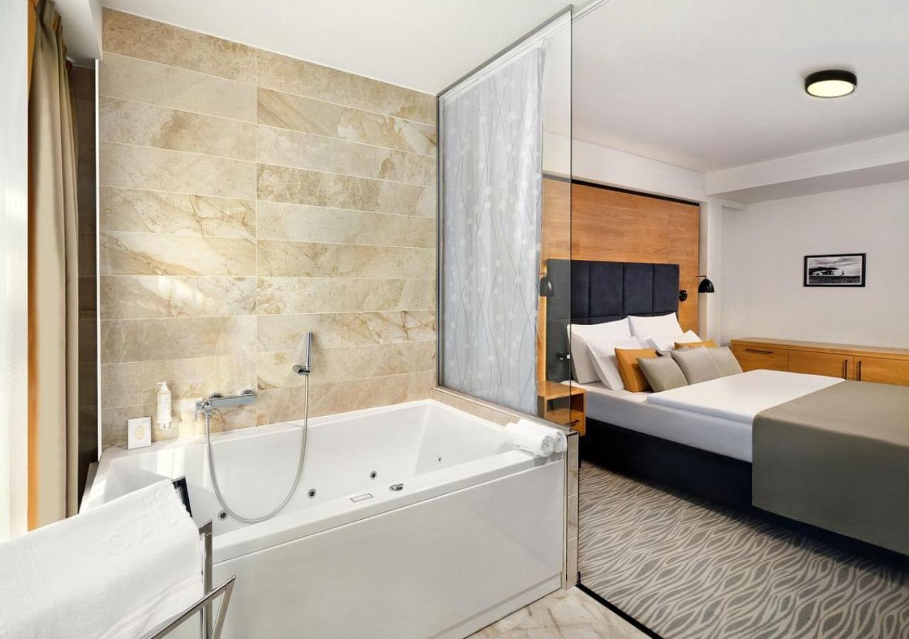 Hotel Galeria Thermal Bešeňová Eksteriør billede